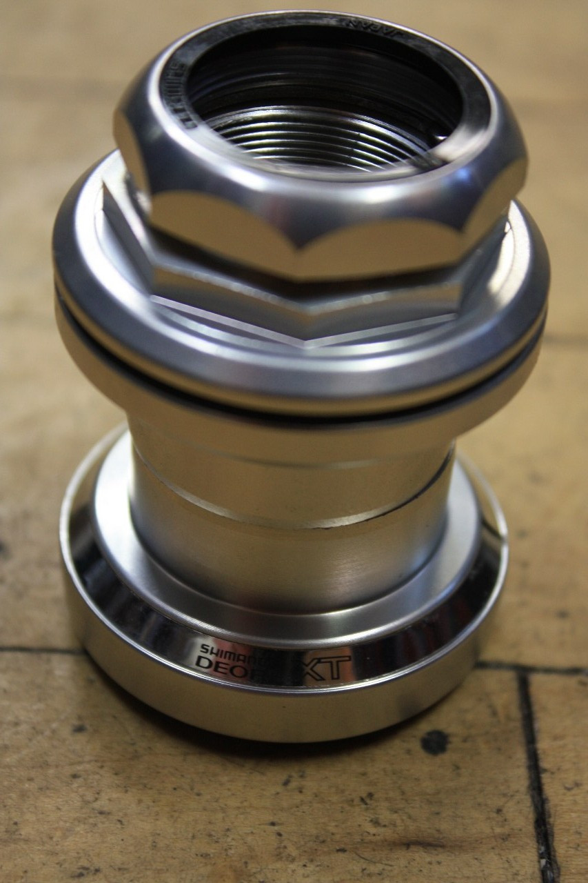 NIB Shimano XT HSM741 Headset 1 1/8" Threaded, Sealed Cartridge Bearings, Silver Bike Recyclery