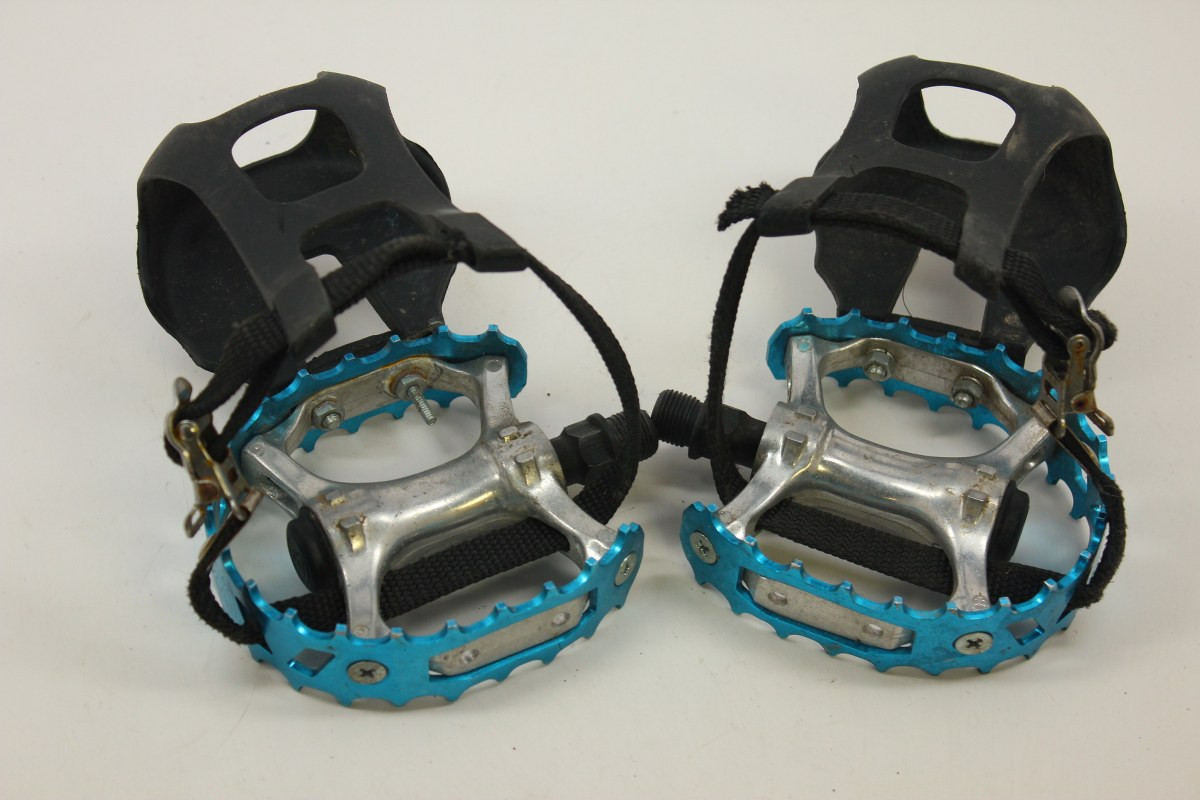 vp bear trap pedals
