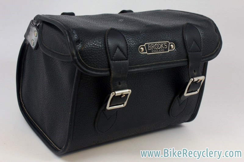 brooks holdall
