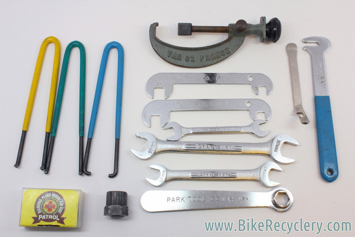 third hand bike tool