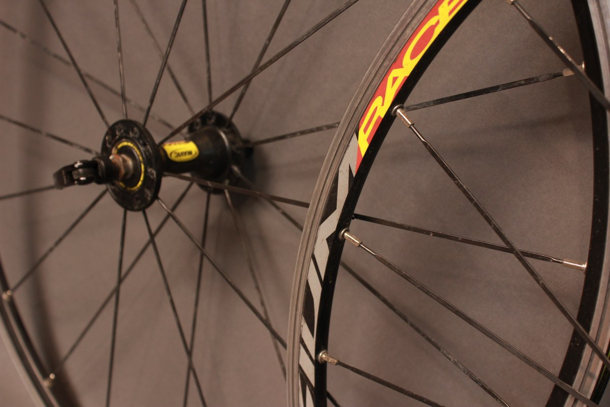 mavic aksium race 700c