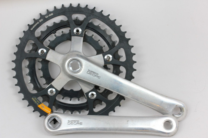 deore triple crankset