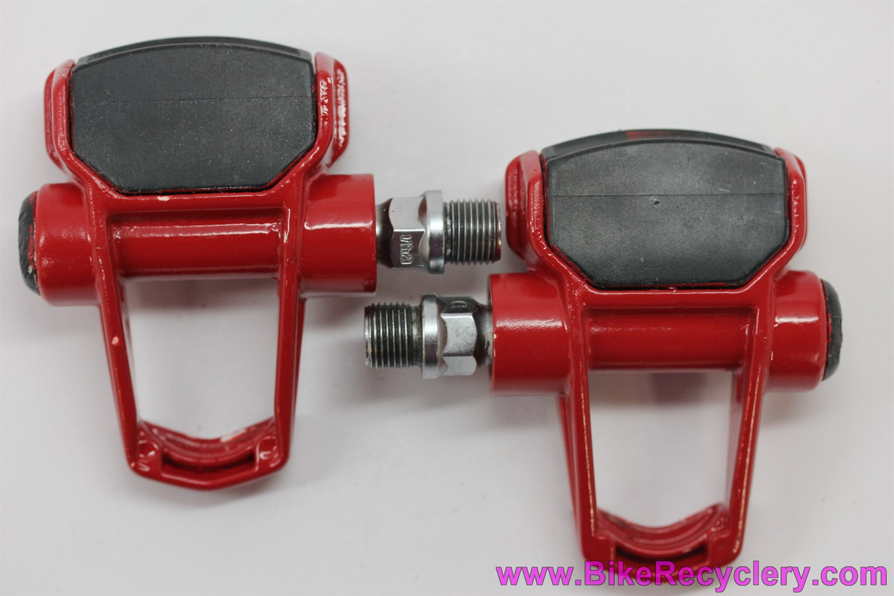 Look PP56 Delta Clipless Pedals Red 1980's (Near MINT+) Bike Recyclery