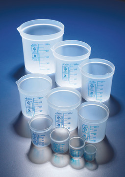 Beakers, straight sided, printed graduations, PP