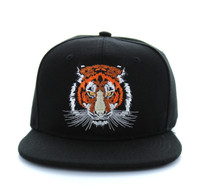 SM531 Tiger Snapback Cap (Black & Black)
