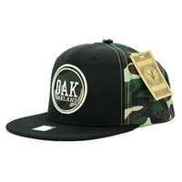 SM062 Oakland Snapback Cap (Black & Military Camo)