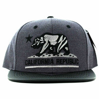 SM200 Cali Bear Snapback Cap (Charcoal & Black PU)