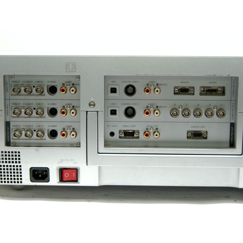 Sanyo PLCXF10NL XGA Projector 43 w/ Bulb Parts