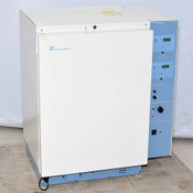 Forma 3546 Water-Jacketed CO2 Incubator 5.7 cu.ft. 60 deg.C Stainless Interior