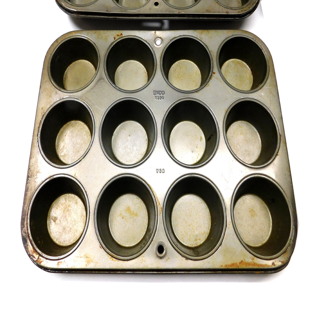 Ekco T120 12-Cup Cupcake/Muffin Baking Pan 13.75x10.625x1.25 (4)