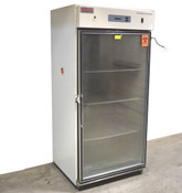Thermo Fischer Scientific 3950 Large Capacity CO2 Incubator Reach-In 29-Cu-Ft