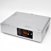 asonic PT-F100NTU 3LCD XGA Video Projector 3200 Lumens F100 Wireless