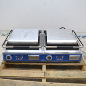 Globe GPGDUE14D Deluxe Double Sandwich Grill w/ (2) 14" x 14" Cooking Surfaces