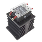 Crydom D1D40 Solid State Relay 100V 40A w/ Heat Sink 3-7/8" x 2-15/16" x 3-1/8"