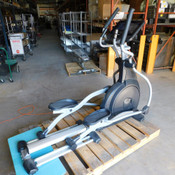 Spirit CE800ENT Commercial Elliptical w/ 16.5" Touch Display & Apps