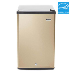 CUF-210SSG | Whynter CUF-210SSG 2.1 cu.ft Energy Star Upright Freezer with Lock in Rose Gold
