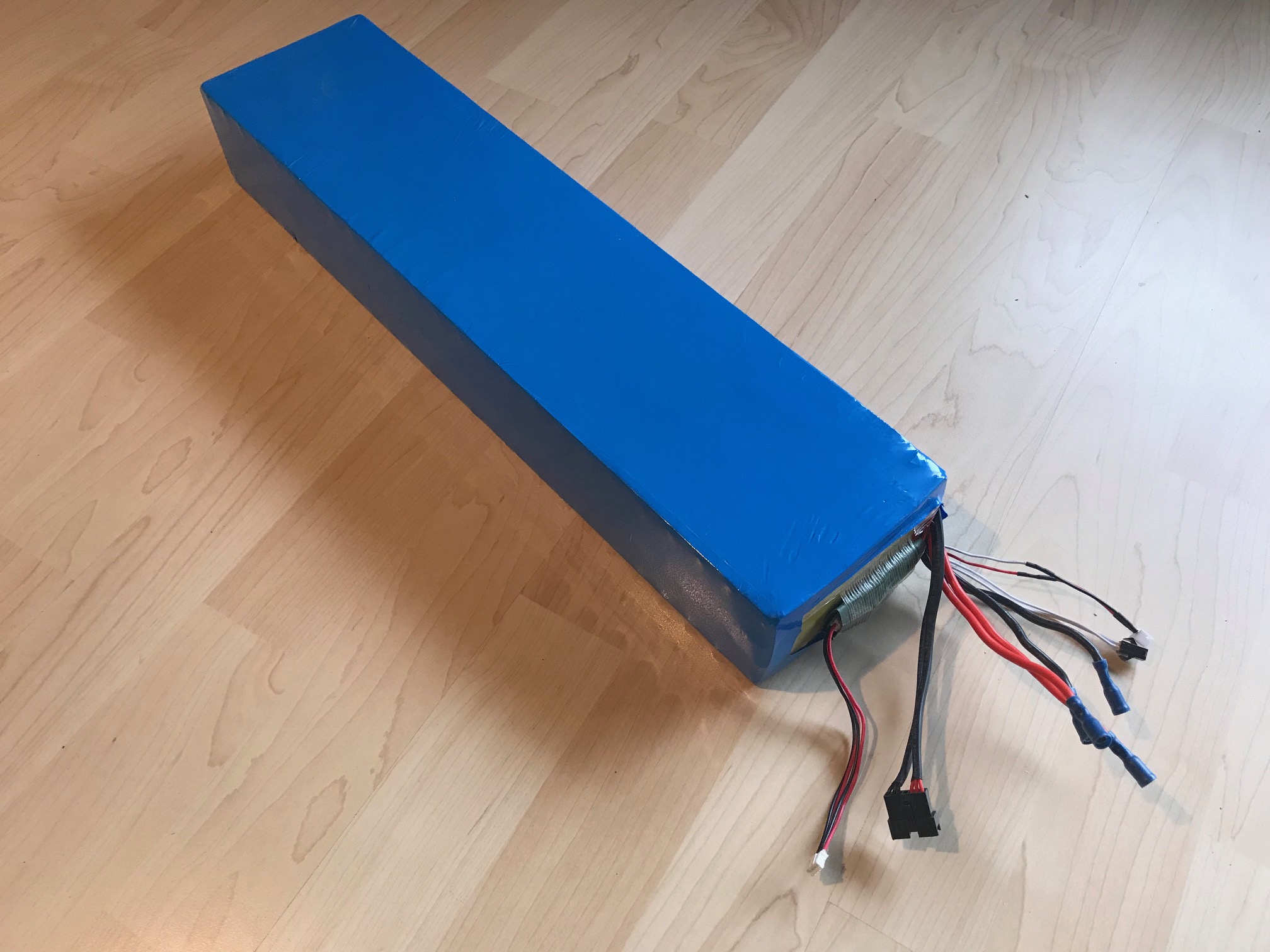 Replacement battery packs for Juiced U500 Hilleater.ca