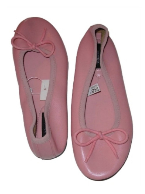 http://d3d71ba2asa5oz.cloudfront.net/33000706/images/girlspinkbalelt62513webshotamazon.jpg