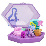 My Little Pony Mini World Magic Crystal Keychain Izzy Moonbow Portable Playset