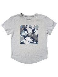 Under Armour Girls Gray Camo "Girls Never Quit" T-Shirt Tee Shirt Medium (8)