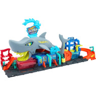 Hot Wheels Ultra Shark Car Wash Playset with Color Reveal Car