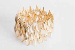 GOLDEN TWISTED CUFF
