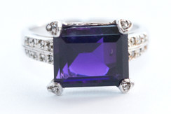 AMETHYST MARTINI RING