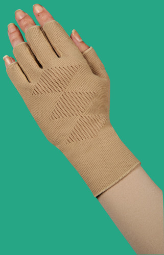 Juzo Expert Flat Knit Gauntlet with Thumb & Finger Stubs with Coolvent