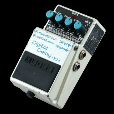 Boss DD-5 Digital Delay Guitar Effects Pedal P-28756
