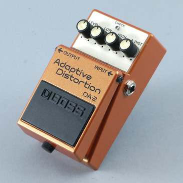 Boss DA-2 Adaptive Distortion Guitar Effects Pedal P-30434