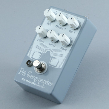 Earthquaker Devices Bit Commander Octave Synth Guitar Effects Pedal P-30824