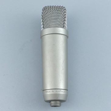 Rode NT1-A Cardioid Condenser Microphone MC-7597