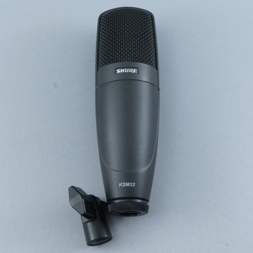 Shure KSM32 Cardioid Condenser Microphone MC-7616