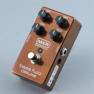 MXR M84 Bass Fuzz Deluxe Bass Guitar Effects Pedal P-30952