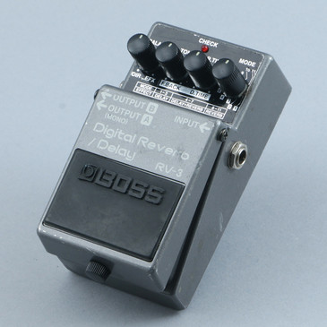 Boss RV-3 Digital Reverb / Delay Guitar Effects Pedal P-31112