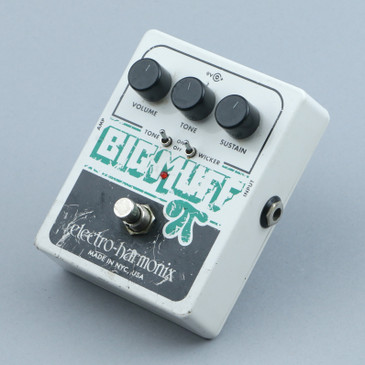 Electro-Harmonix Big Muff Pi With Tone Wicker Fuzz Guitar Effects Pedal P-31103