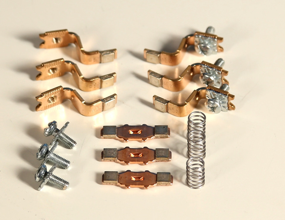 SES 6-65-2 CUTLER HAMMER SIZE 1 3 POLE FREEDOM SERIES REPLACEMENT CONTACT KIT