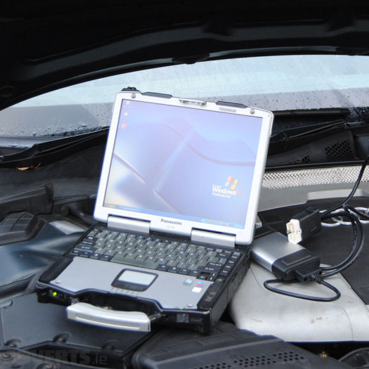 Panasonic Toughbook used to diagnose engine problems