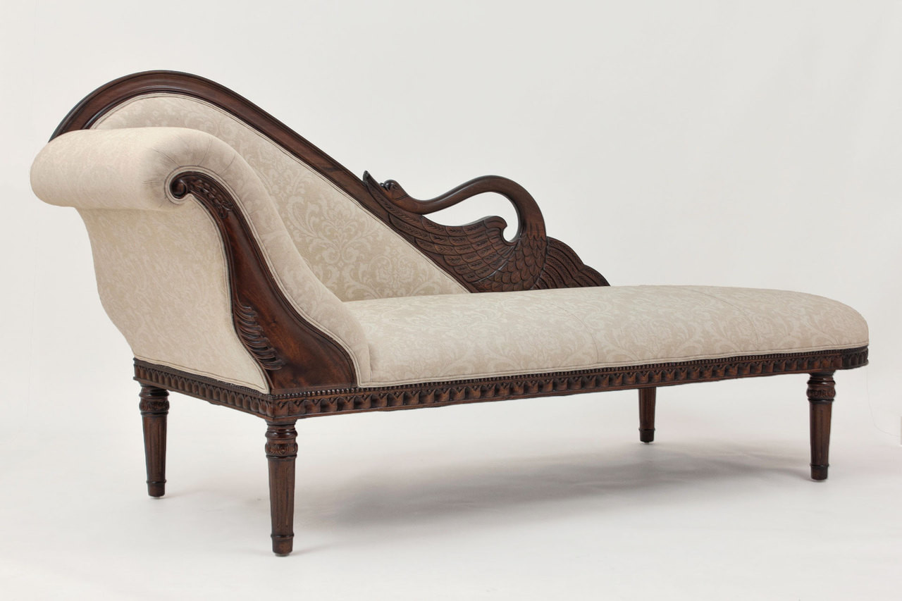 Victorian Fainting Couch Laurel Crown - Victorian Fainting Couch Laurel Crown