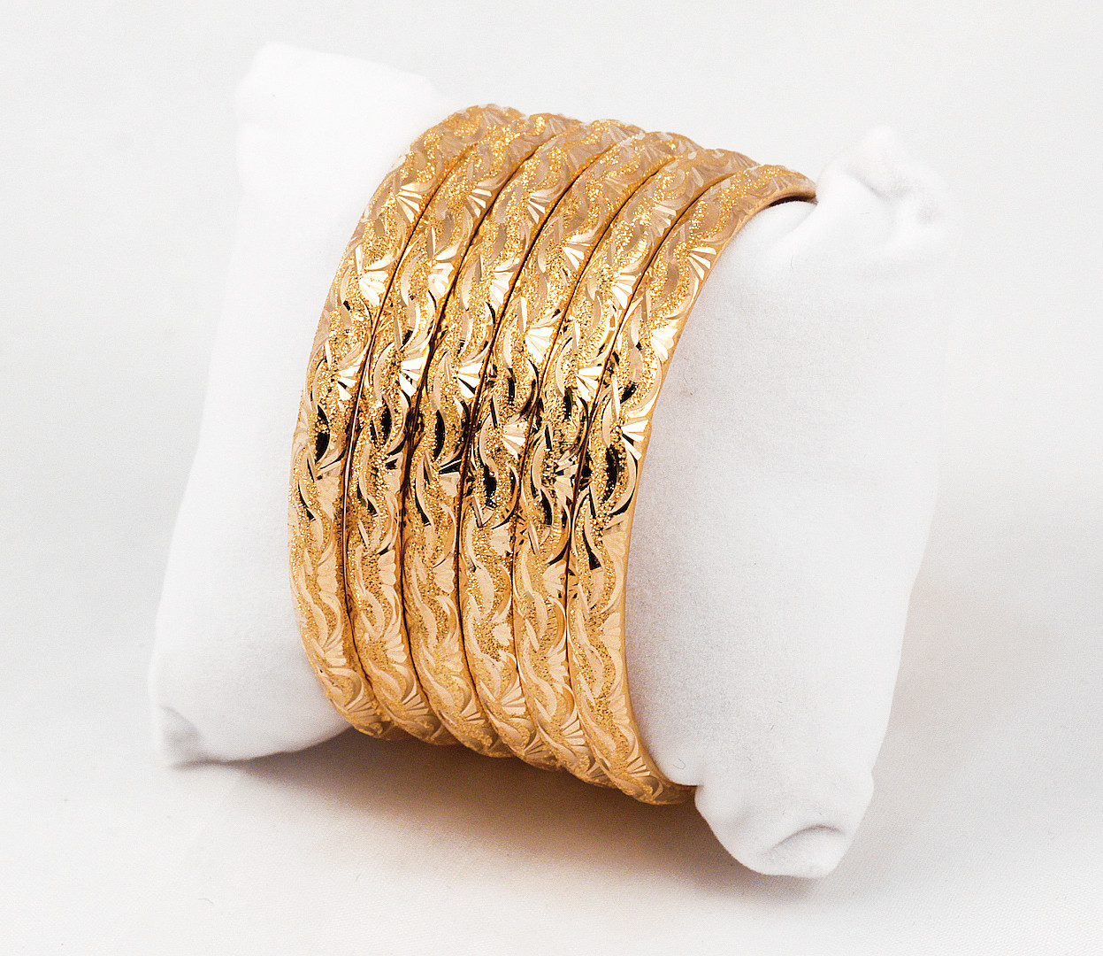 YELLOW GOLD BANGLES, SET OF 6, 21K, Size Medium , Weight 54.9g