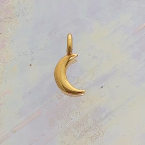 JW00823-GLD-OS Teeny Crescent Moon Charm, Gold Verneil, Dainty Necklace, charm, dainty necklace, delicate necklace, layering necklace, minimalist necklace, simple necklace, tiny charm necklace, gift, ethereal, moon, crescent moon charm, moon charm