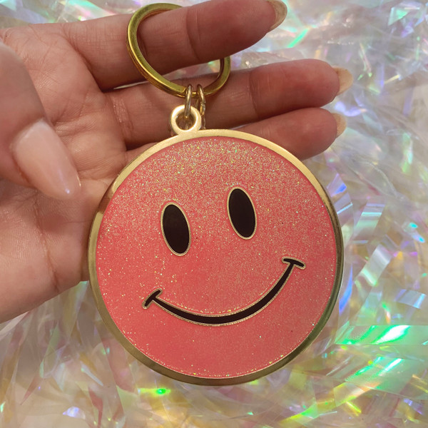 AC00215-PNK-OS - Pink Glitter Keychain, Key Chain, Key Ring, Hard Enamel, Keyring, Bag Charm, Enamel Keychain, Hard Enamel Keychain, Gift, Cute Gift, Girly, Smiley Face Enamel Keychain, Smile, Emoji, Smiley Face, Smiley Emoji, Emote, Glitter