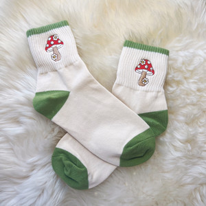 Mushroom & Daisy Embroidered Athletic Ankle Sock