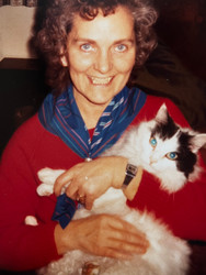 In loving memory of Iris Perry