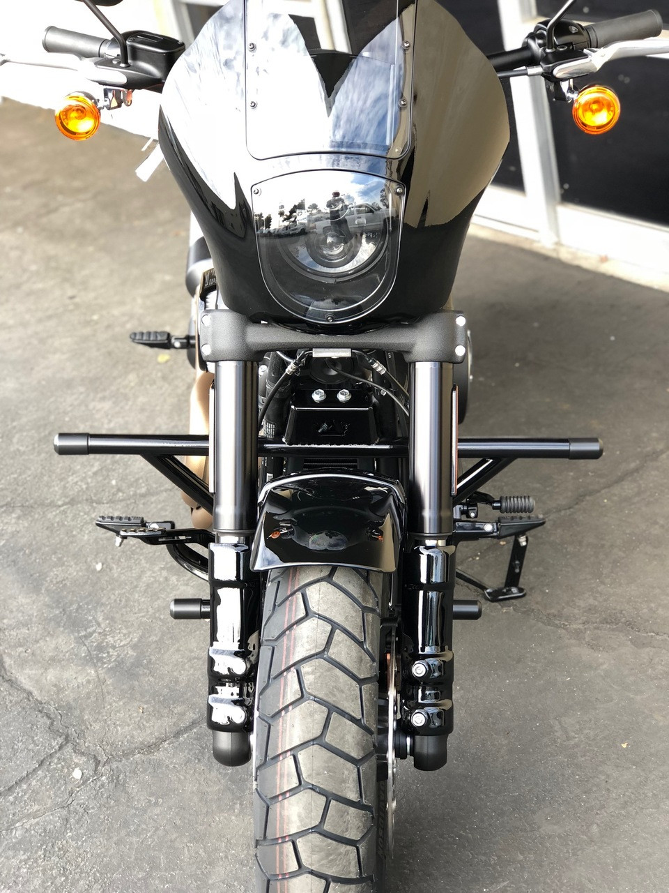 dyna front crash bar crash cage highway peg 210 street bob low rider