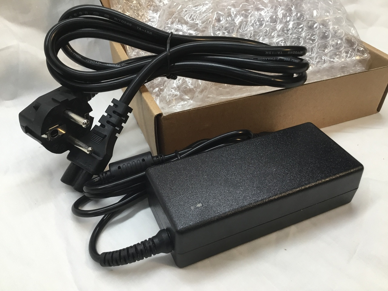 Power Supply, External cord ( EU version 220v ) for Revolution, Fresh  Choice, Just Good Tobacco Electric Cigarette Machine