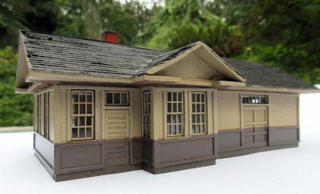 HO - Scale NP 20x60 Combination Depot