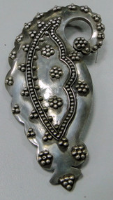 925 sterling silver Mango Paisley shape pendant necklace 8842
