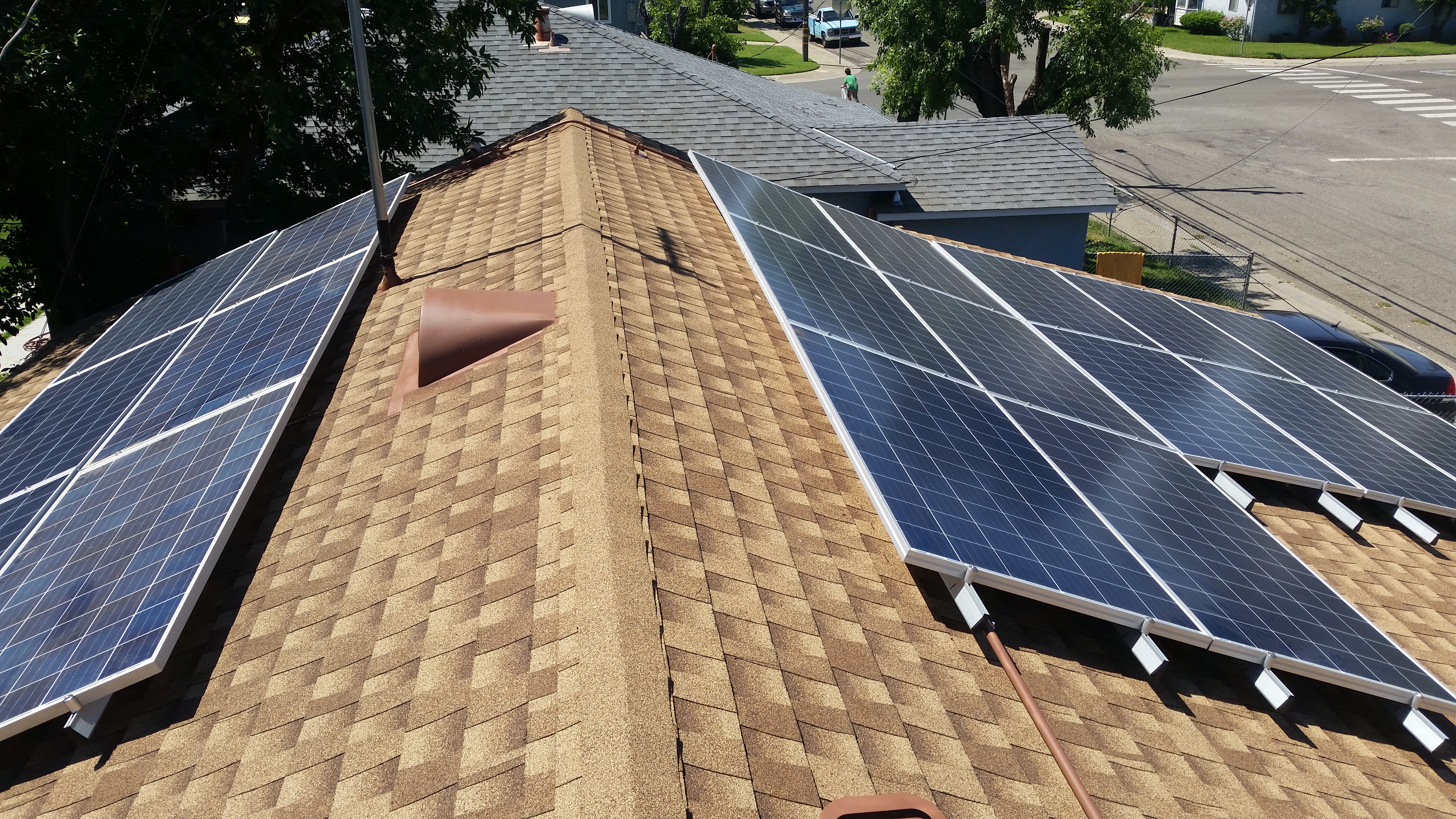Canadian Solar Roof Top System