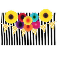 Flower & Stripes Backdrop Kit